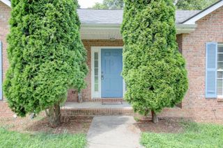 341 Brook Mead Dr, Clarksville, TN 37042