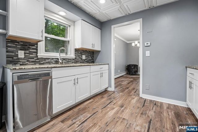 6 Woodlawn Terrace, Randolph Township, NJ 07869