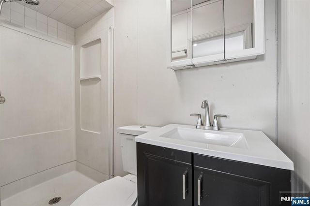 6 Woodlawn Terrace, Randolph Township, NJ 07869
