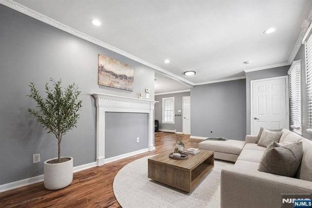 6 Woodlawn Terrace, Randolph Township, NJ 07869