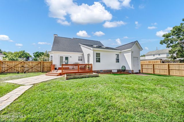 507 Commons Way, Wilmington, NC 28409