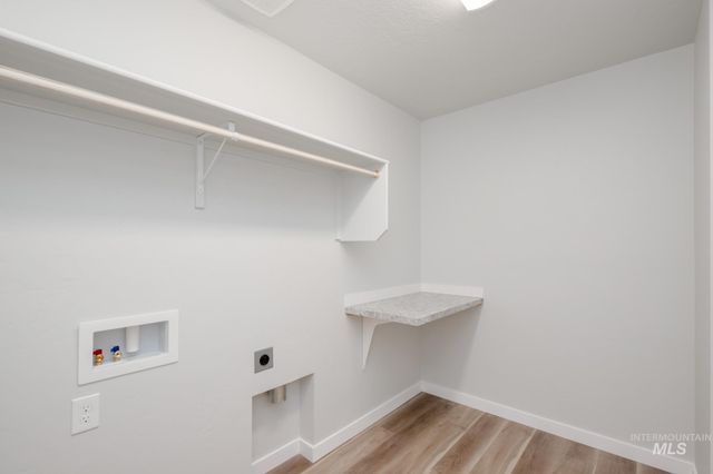 7070 E Shields Dr, Nampa, ID 83687