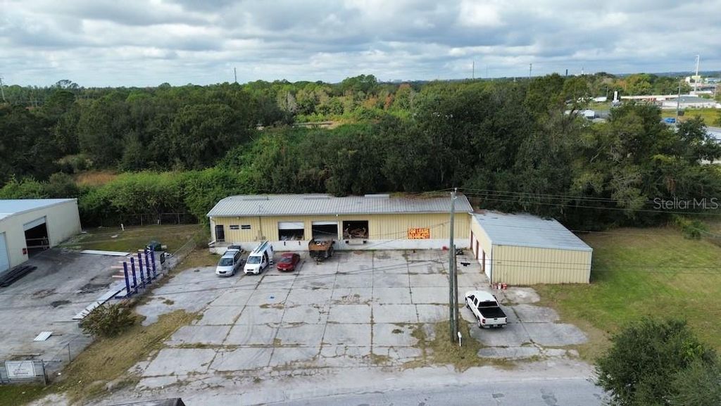 125 COMPLEX DRIVE, Lakeland, FL 33801