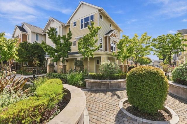 403 S Hummingbird Lane, San Mateo, CA 94402