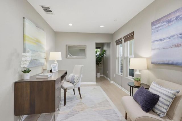 403 S Hummingbird Lane, San Mateo, CA 94402