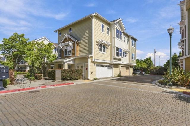 403 S Hummingbird Lane, San Mateo, CA 94402