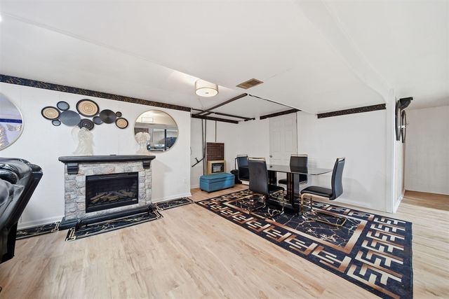 2705 Glendale Road, Jackson, MI 49203