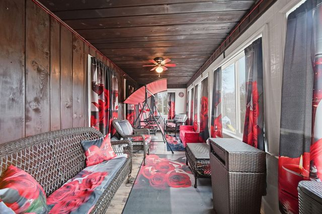 2705 Glendale Road, Jackson, MI 49203