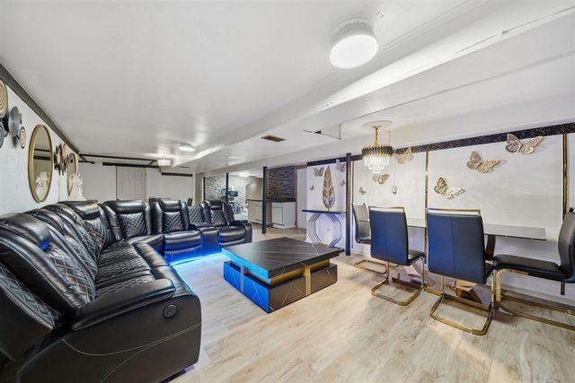 2705 Glendale Road, Jackson, MI 49203