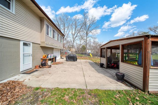 2705 Glendale Road, Jackson, MI 49203