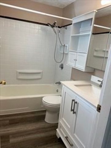 49A Plainfield Ave 1A, Shrewsbury, MA 01545