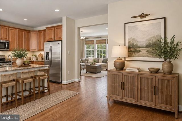 8046 RESERVE WAY, Vienna, VA 22182