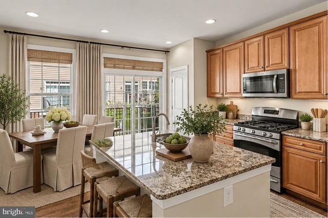 8046 RESERVE WAY, Vienna, VA 22182