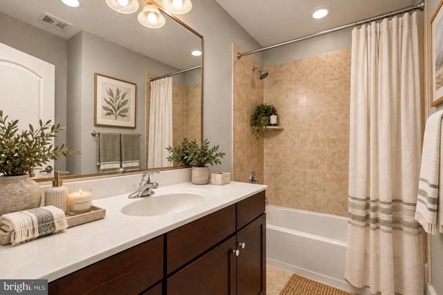 8046 RESERVE WAY, Vienna, VA 22182