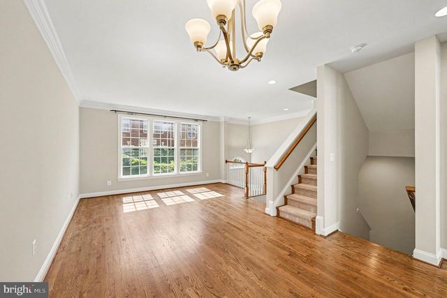 8046 RESERVE WAY, Vienna, VA 22182