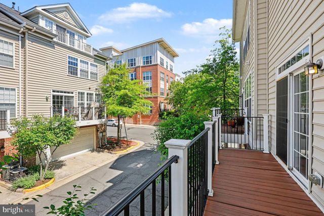 8046 RESERVE WAY, Vienna, VA 22182