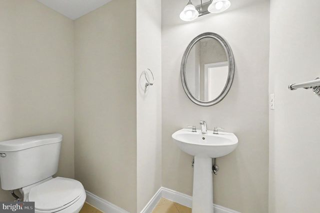 8046 RESERVE WAY, Vienna, VA 22182