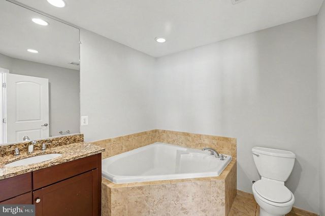 8046 RESERVE WAY, Vienna, VA 22182