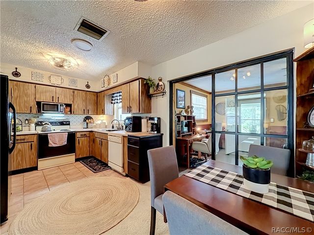 9413 E Gable Court, Inverness, FL 34450