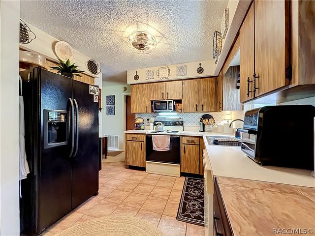 9413 E Gable Court, Inverness, FL 34450
