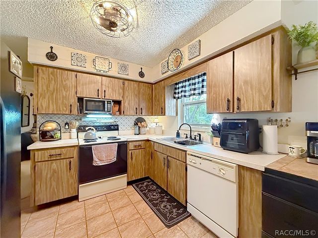 9413 E Gable Court, Inverness, FL 34450
