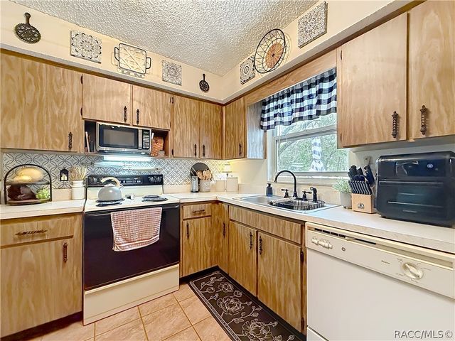 9413 E Gable Court, Inverness, FL 34450