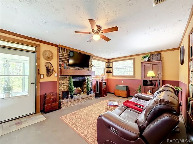 9413 E Gable Court, Inverness, FL 34450