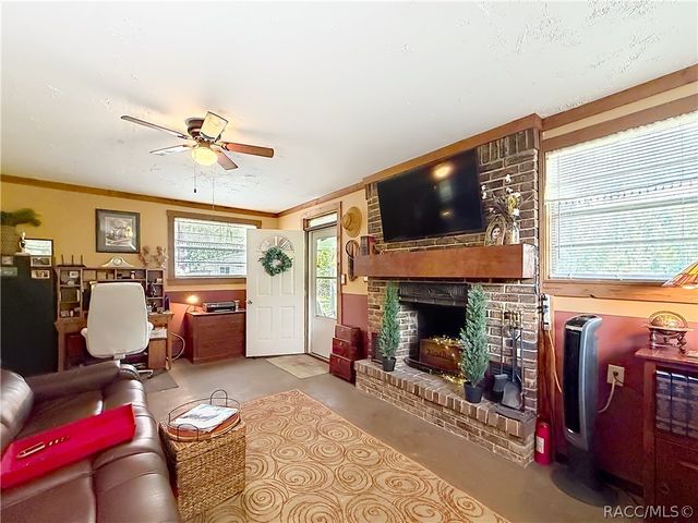 9413 E Gable Court, Inverness, FL 34450