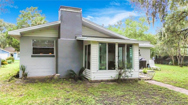 9413 E Gable Court, Inverness, FL 34450