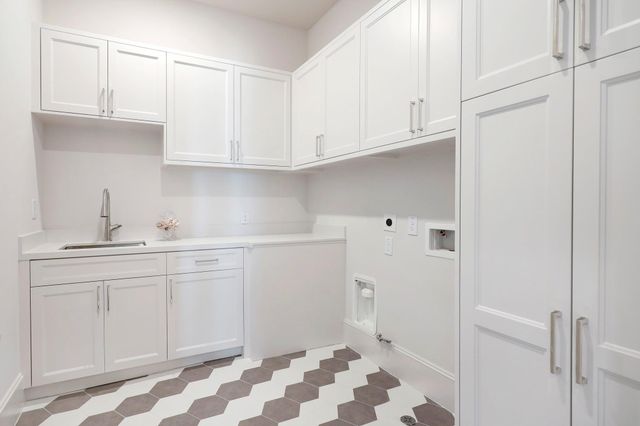 111 Wellington Row Road, Houston, TX 77024
