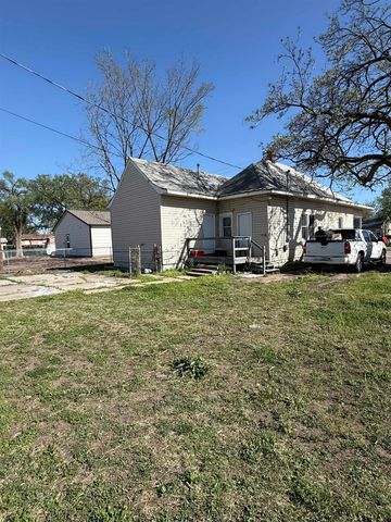 2042 E 9th St N, Wichita, KS 67214