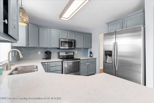 1604 Holbrook Road, Holt, MI 48842