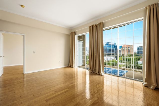 3225 Turtle Creek Boulevard 810, Dallas, TX 75219