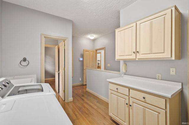 7312 W St Andrews Avenue, Yorktown, IN 47396