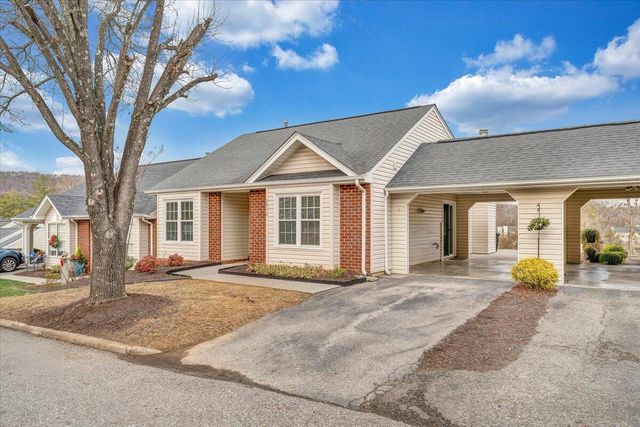 6936 Scotch Pine LN, Roanoke, VA 24019