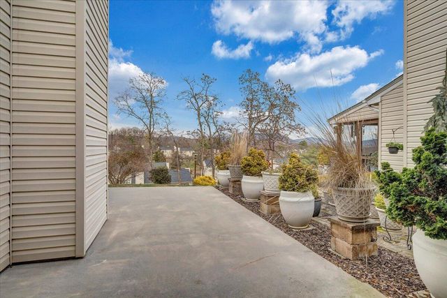 6936 Scotch Pine LN, Roanoke, VA 24019