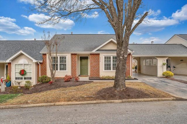 6936 Scotch Pine LN, Roanoke, VA 24019