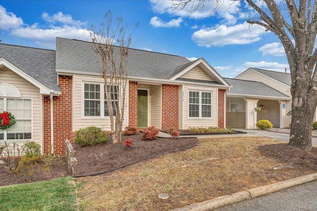 6936 Scotch Pine LN, Roanoke, VA 24019