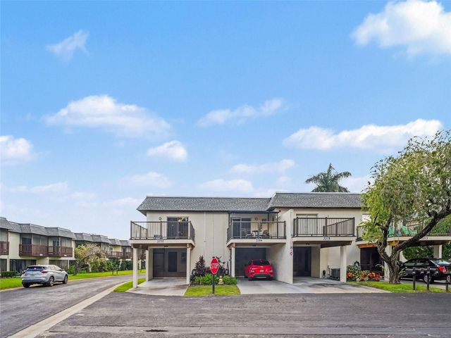 3390 RAMBLEWOOD COURT, Sarasota, FL 34237
