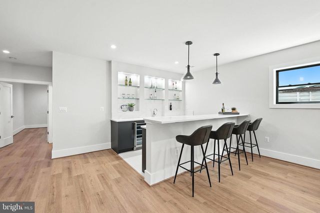 1910 CHERRI DR, Falls Church, VA 22043