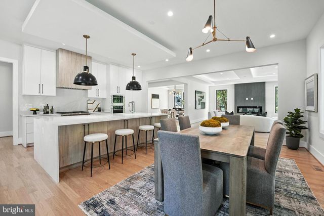 1910 CHERRI DR, Falls Church, VA 22043