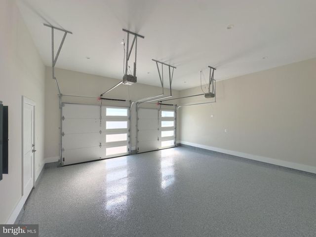 1910 CHERRI DR, Falls Church, VA 22043