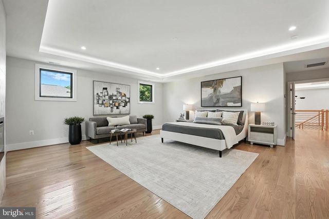 1910 CHERRI DR, Falls Church, VA 22043