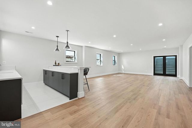 1910 CHERRI DR, Falls Church, VA 22043