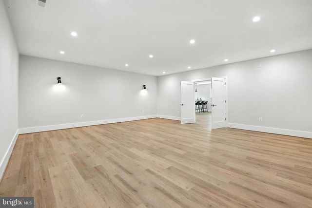 1910 CHERRI DR, Falls Church, VA 22043