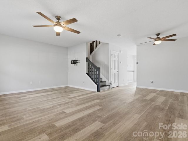 2940 Mayer House Ct, Charlotte, NC 28214