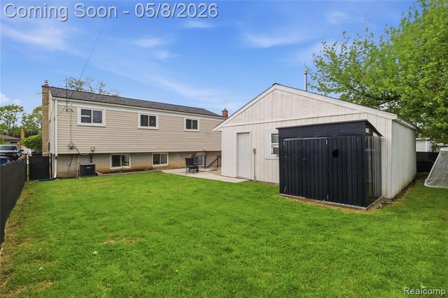 31457 Conway Drive, Westland, MI 48185