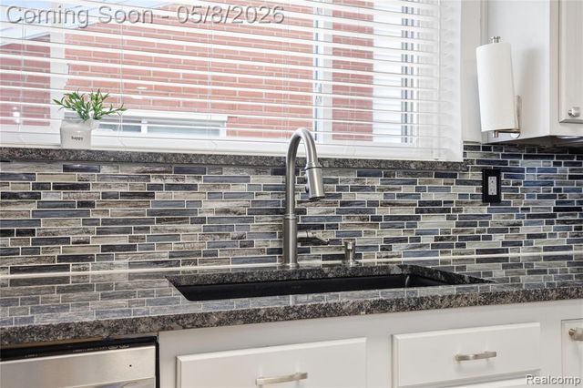 31457 Conway Drive, Westland, MI 48185