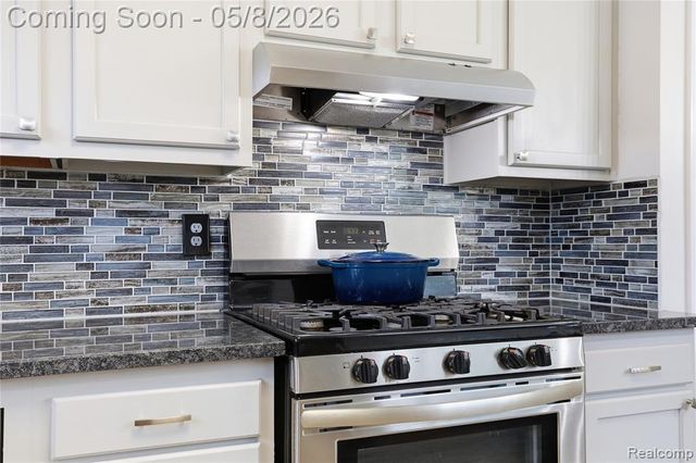 31457 Conway Drive, Westland, MI 48185
