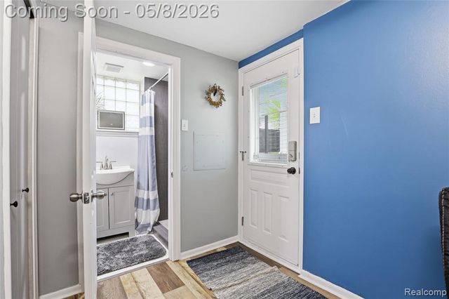 31457 Conway Drive, Westland, MI 48185